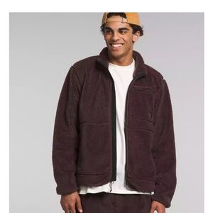 North face extreme pile coal brown